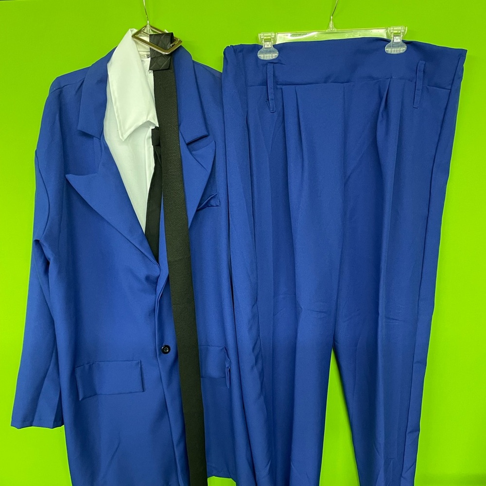 Blue 3pc Suit. Size 2XL. Brand Underwraps.